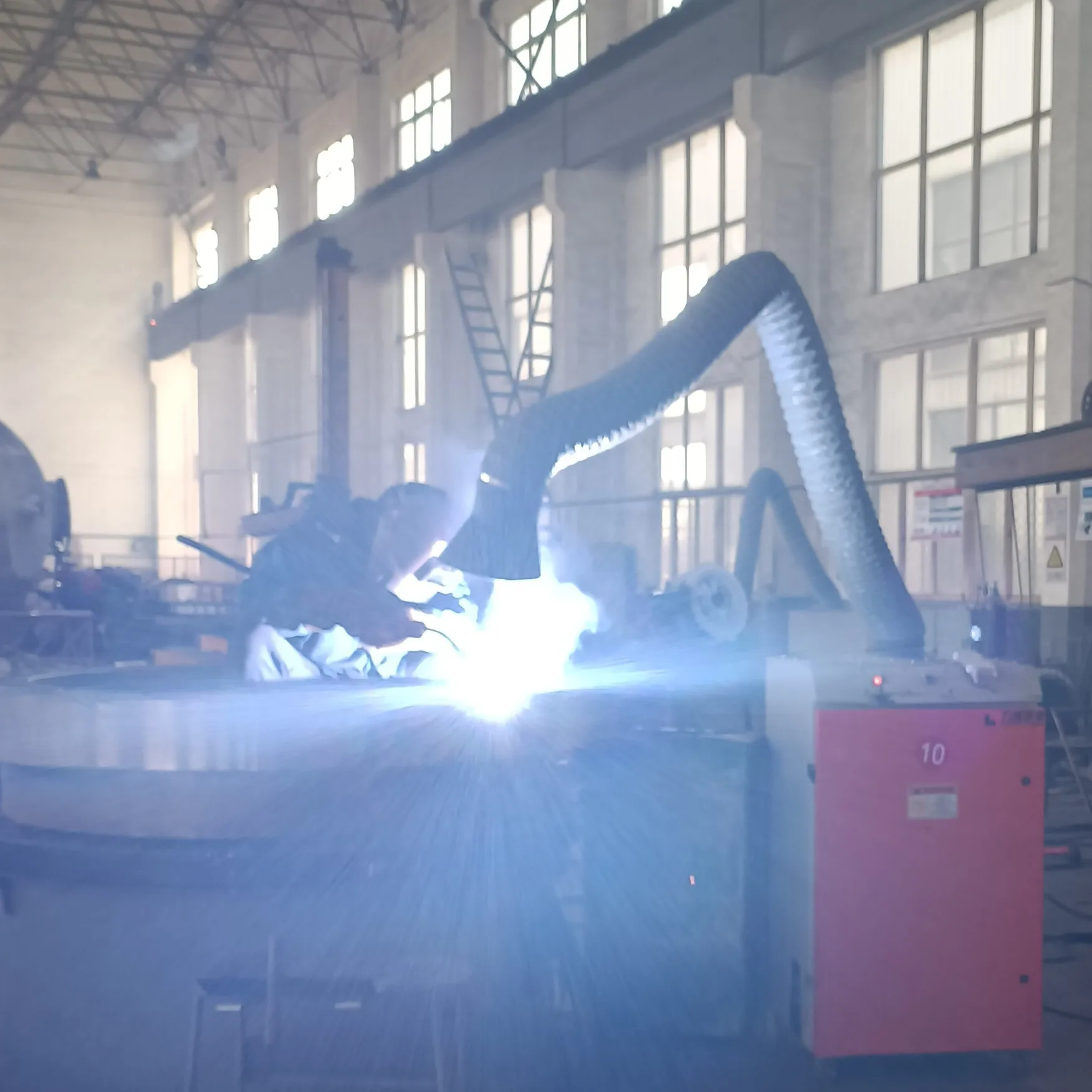 CE movable industrial vacuum air cleaner fume extractor welding dust collector with suction arm