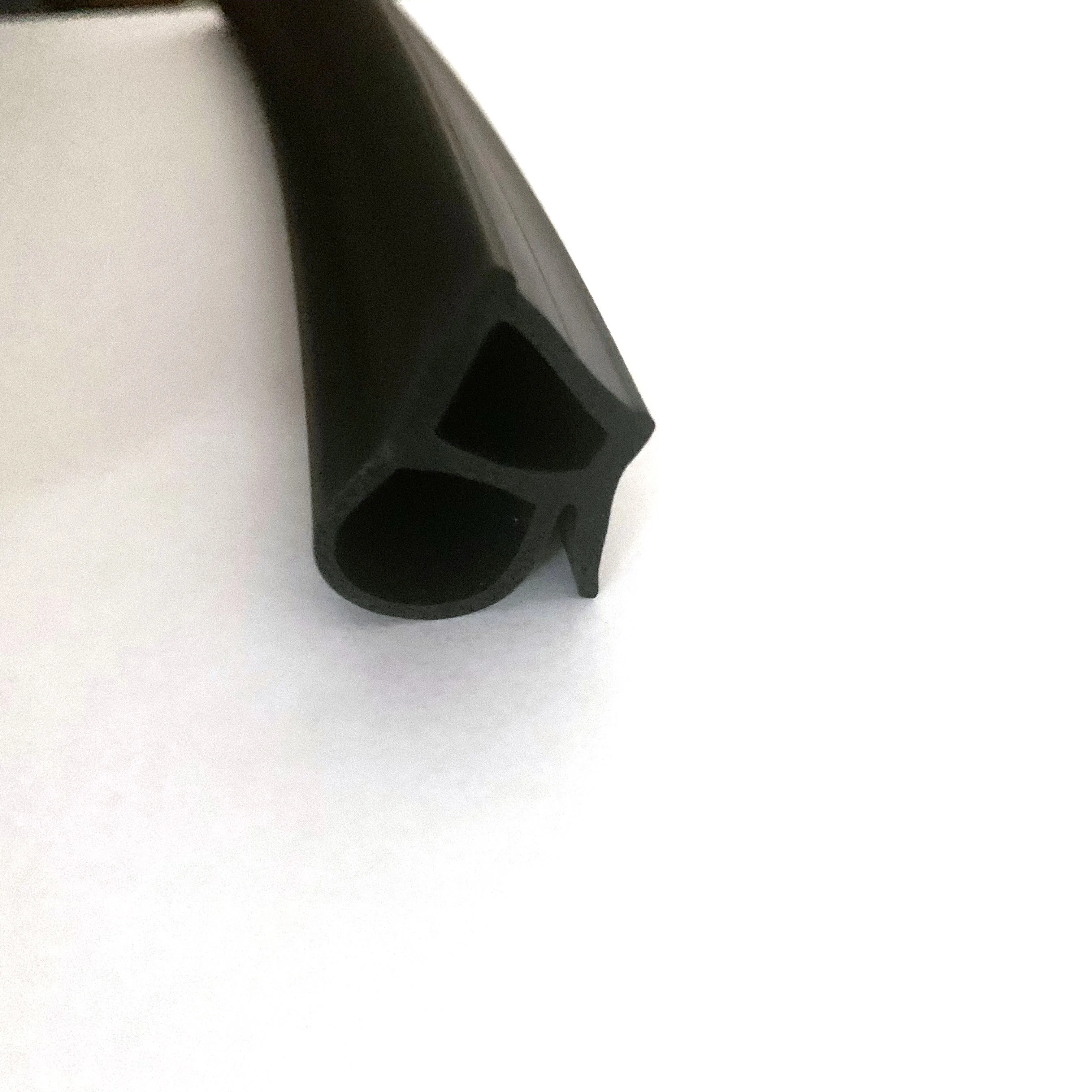 T-shaped car sunroof sealing strip, high quality strikcar weather strip, car window molding decorative sealing strip car door