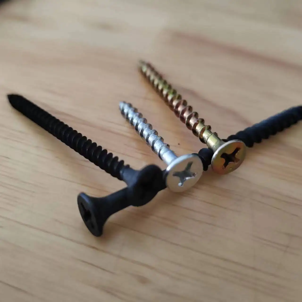 C1022 оптовая продажа phillips Винты Из Гипсокартона с грубой резьбой черные фосфатированные гипсокартонные винты