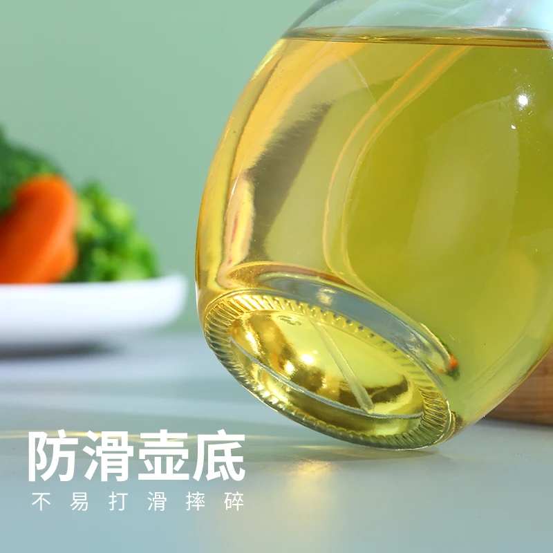 Wholesale kitchen household goods multi-purpose glass soy sauce bottle oil pot leak-proof spray oil pot barbecue oil spray