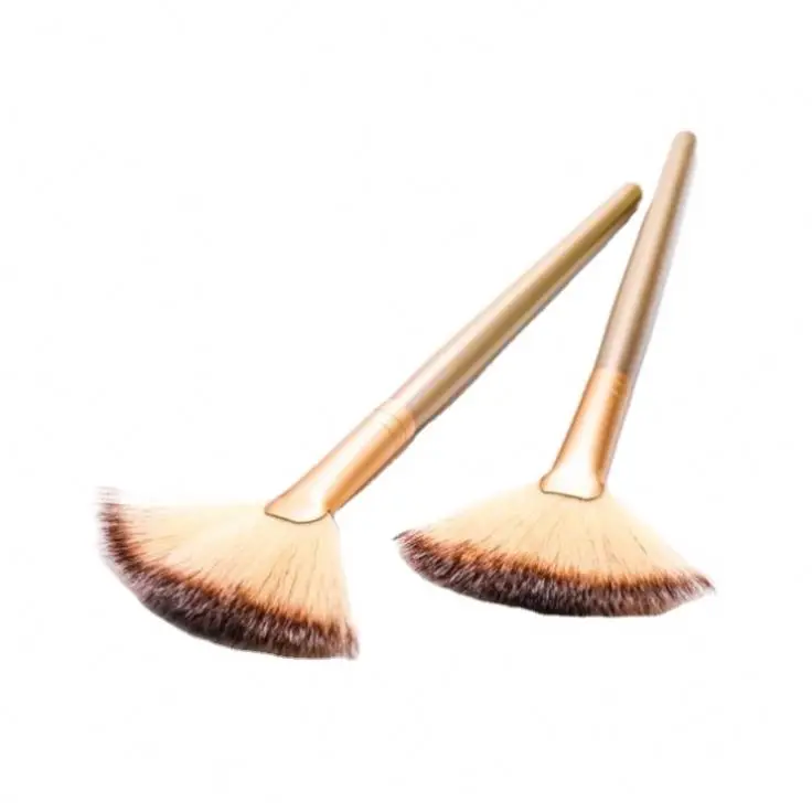 Manufacturer Oem Custom Logo Face mask Cosmetic Make-Up Mask Fan Brush White Single Facial Makeup Fan Brush For Facia