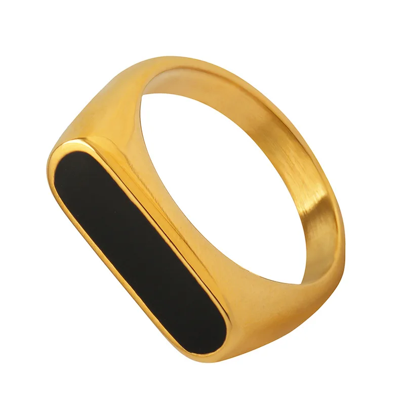 Stylish minimalist stainless steel jewelry ring 18K gold-plated smooth titanium steel jewelry for men women