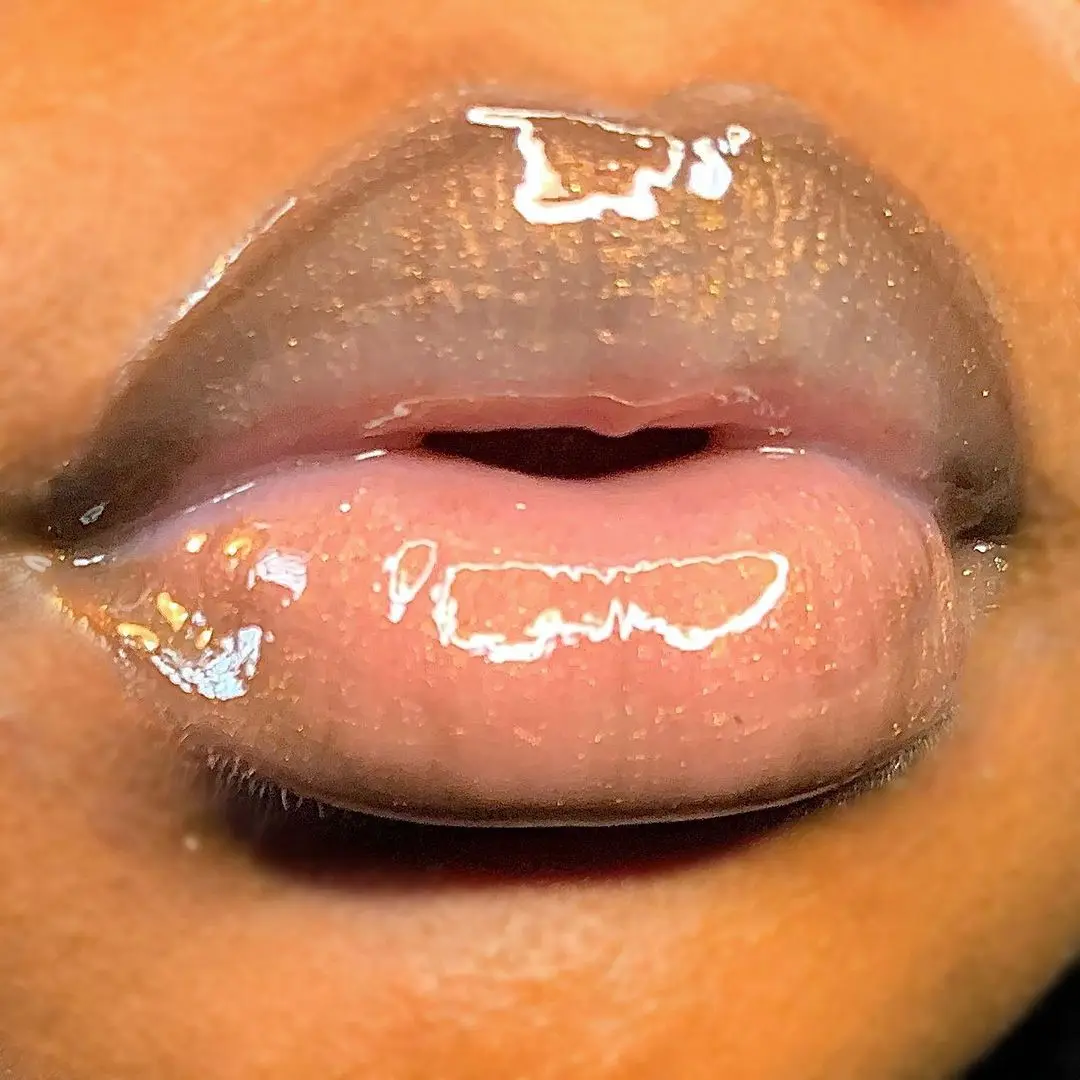  2021 24K gold and rose Lipgloss Oil Base Custom Flower Wholesale Heart Tube Private Label Vendors Honey Lip Plumping