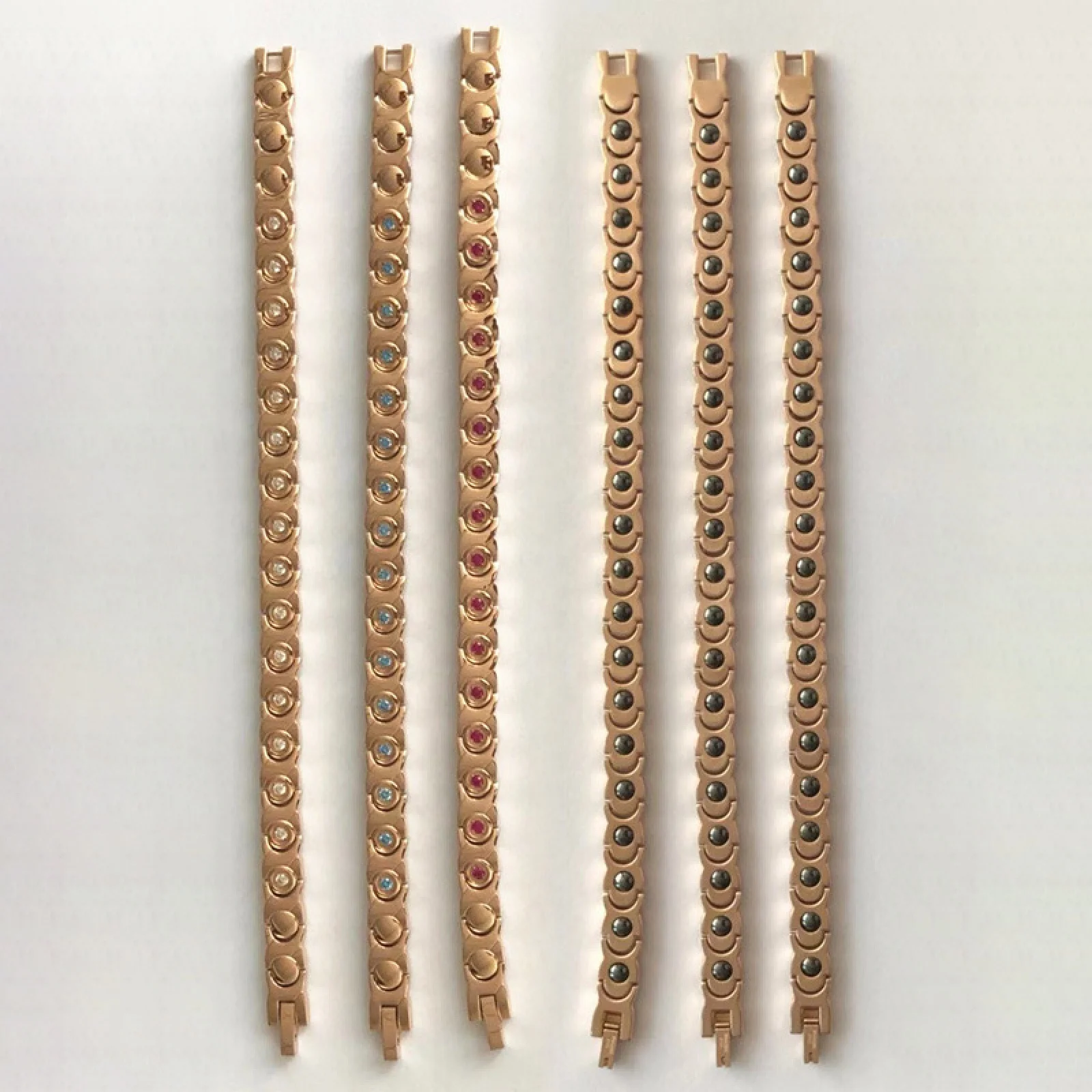 
9112 Womens fashion trendy 2021 rose gold charm bracelets blue diamond key chains bangle black magnet gall stone hand chain OEM 