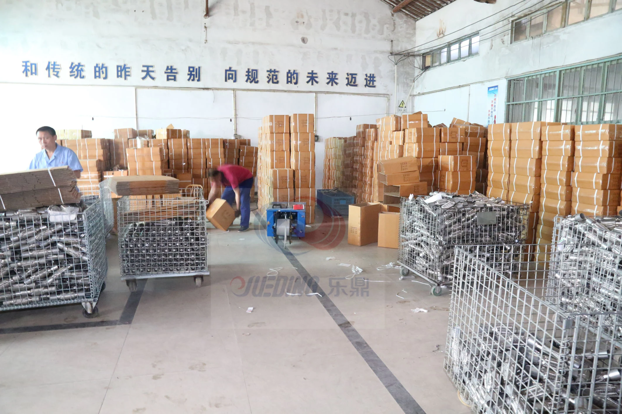 Factory Direct Exhaust Flexible Pipe Small Engine 1 Inch 2.5 Inch Stainless Steel Exhaust Flexible Pipe For BMW E90 M4