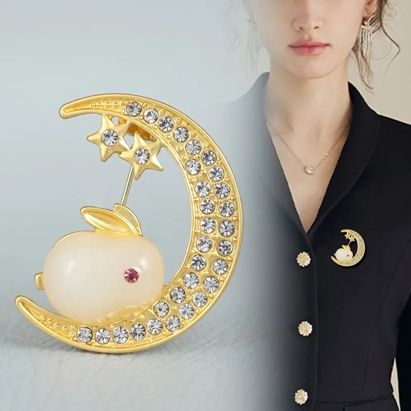 The moon and the Jade Rabbit brooch pin for hijab saree brooches for women free shipping wholesale brooches