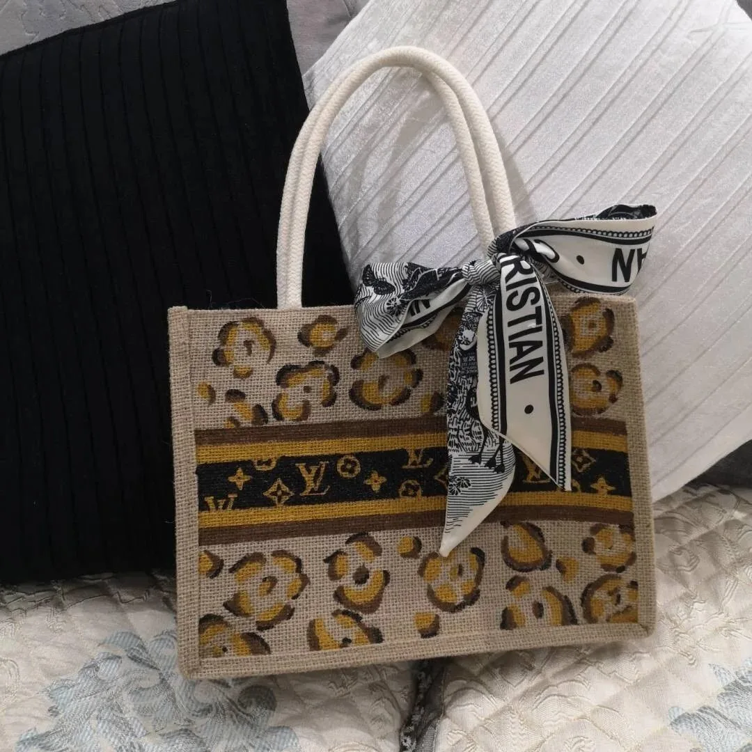 
Wholesale Colorful Promotional Luxury Jute Grocery Hessian Carry Tote Shopping Bag 