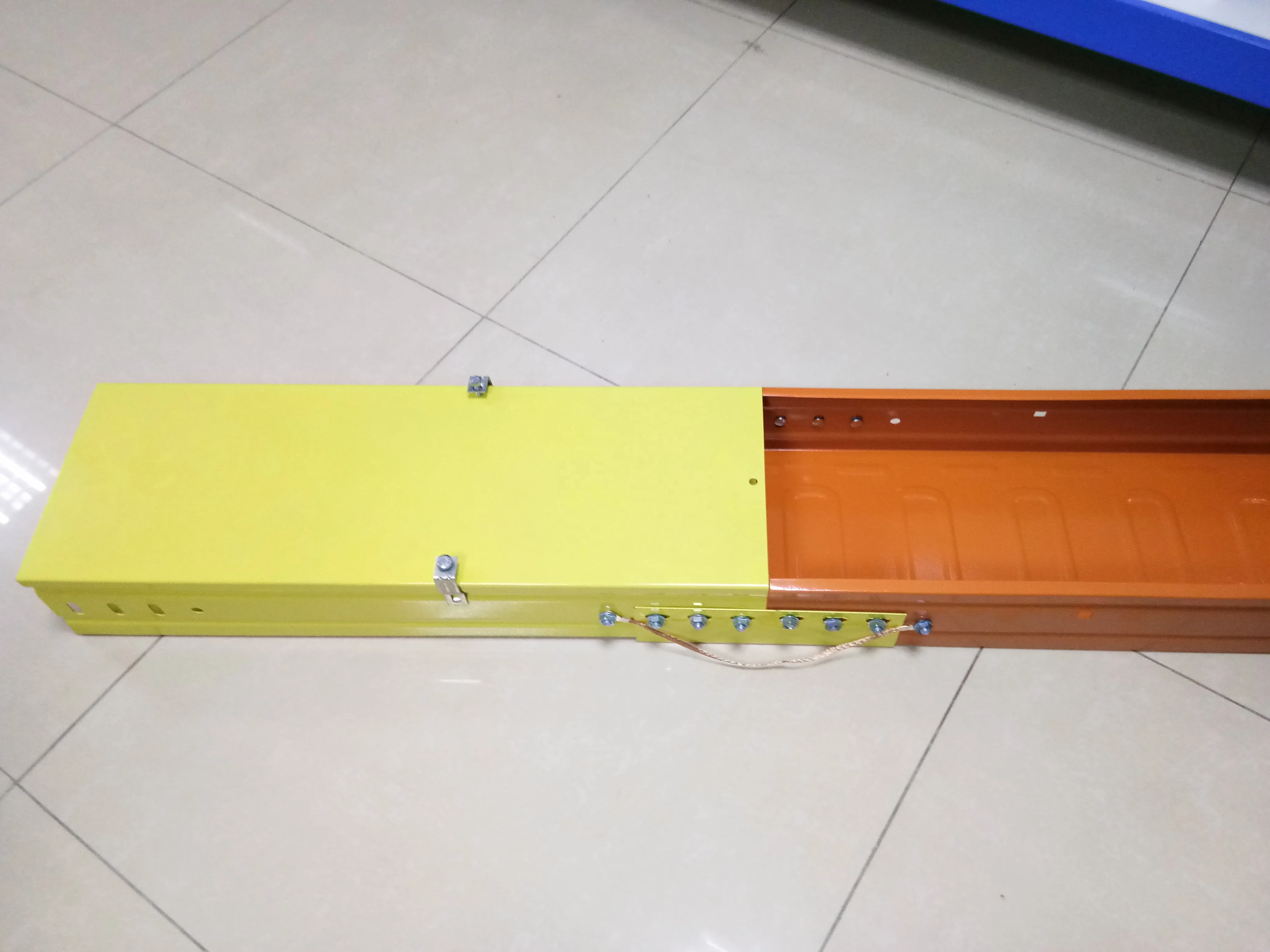Wholesale Durable Using Electrical Raceways Cable Tray Waterproof Cable Trunking