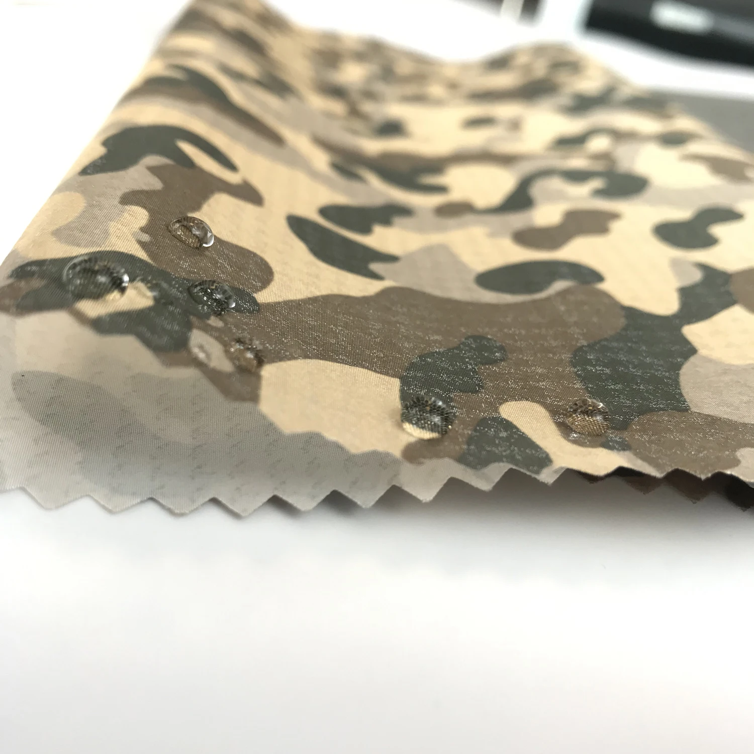 100% Polyester Taffeta fabric Foil Silver Down Proof Camouflage Fabric