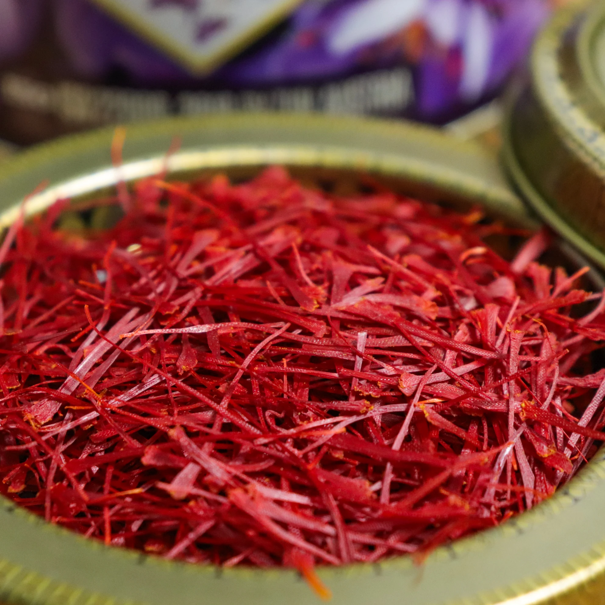 Customization 1 Kg Super Negin 100% Pure Saffron Price Presian Super Negin Saffron