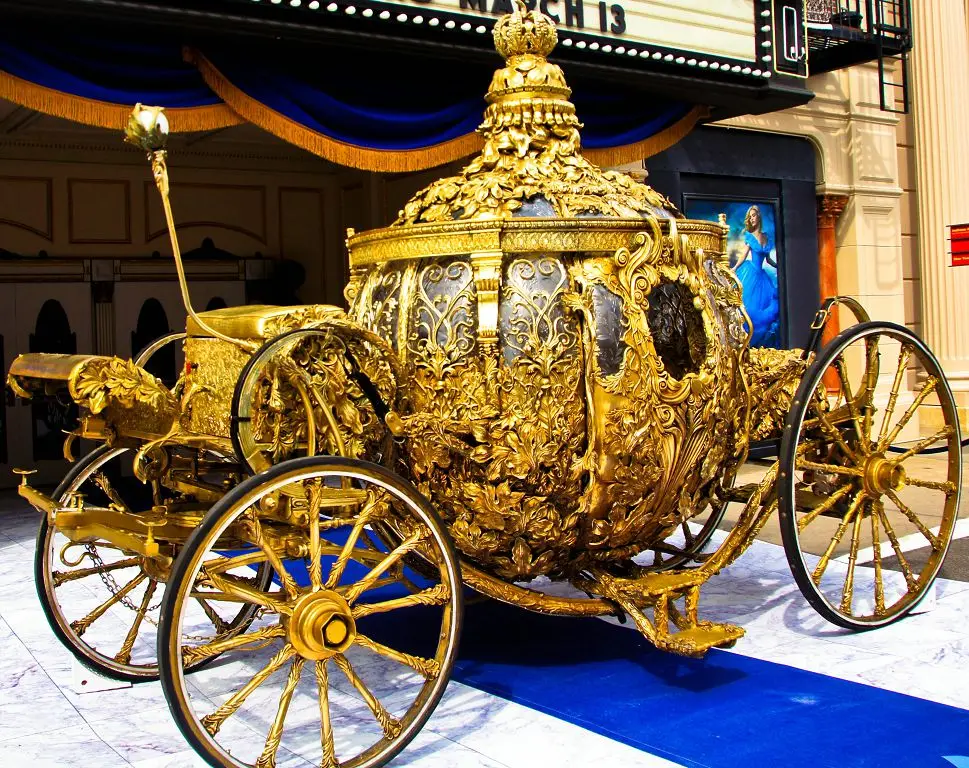 hollywood golden carriage made in China