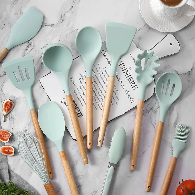 Kingwise Cocina Kitchenware Wholesale 12 Pieces Set Wood Handle Cooking Tools Silicone Kitchen Eco Friendly Serving Utensils Set