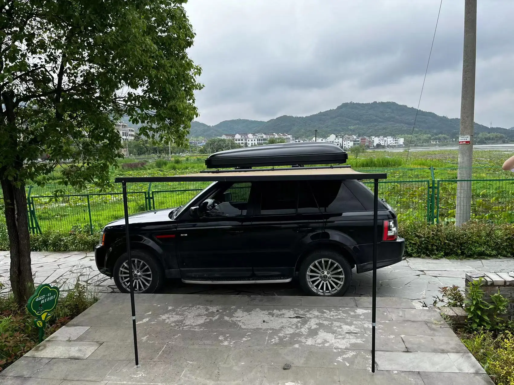 Popular in Europe Car Side Awning Tent Retractable Awning Car Waterproof Tent