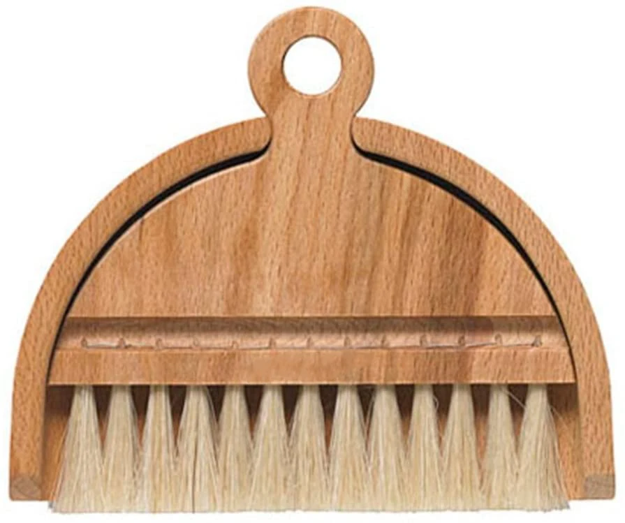 COZIHOME customized 100% Natural Eco friendly mini wooden beech table broom and dustpan set with hang hole