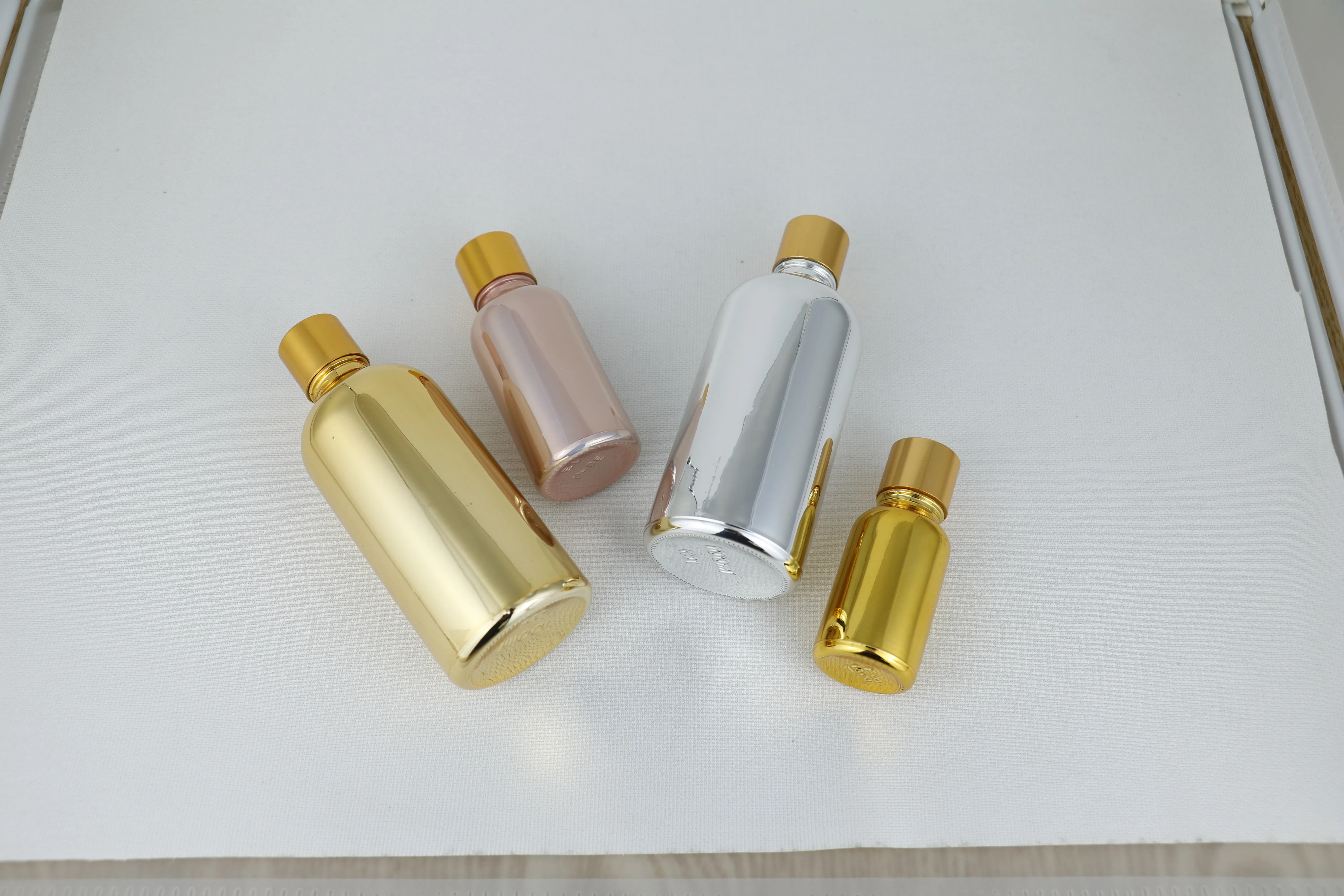 Electroplated Gold Essential Oil Bottle 20ml 30ml 50ml 80ML 100ML Gold Bottle Cosmetics Glass Bottle