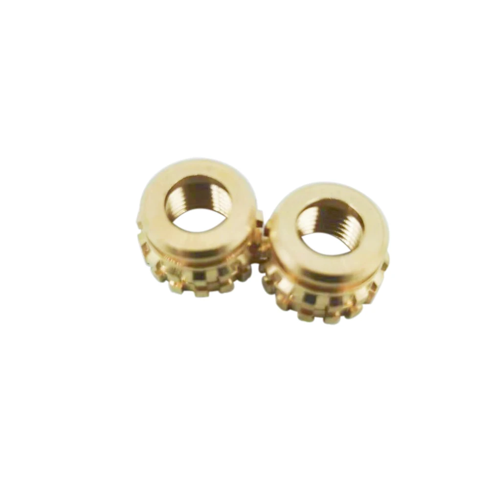 Injection Molded Flat Round Head Grooved Copper Female Thread Stud Vertical Knurled Brass Insert Nut For Plastic Housing
