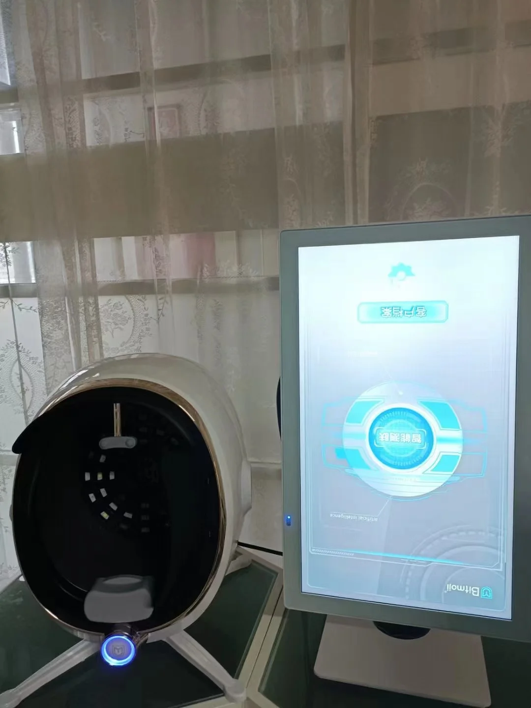 2023 Professional Smart Digital Skin Detector Skin Full Face Analyzer Scanner Machine Super Large Screen