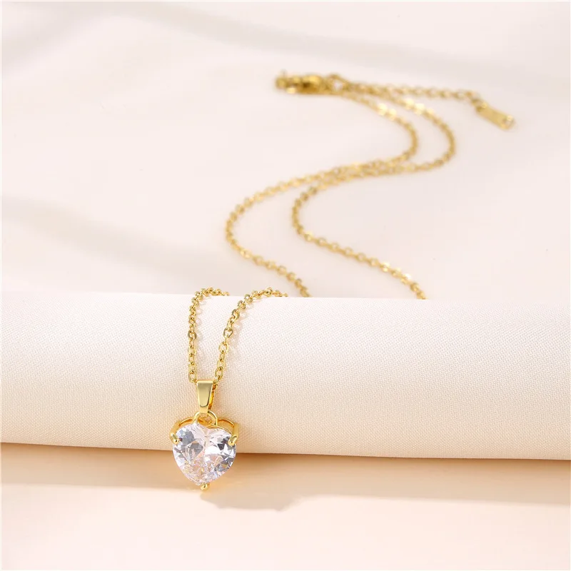 New Heart Shape Zircon Pendant Necklace 18k Gold Plated Stainless Steel Heart Diamond Necklace for Women