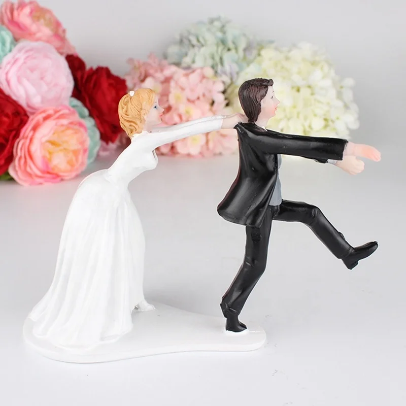 Funny Doll Toy Resin Craftwork Action Figure Groom And Bride Cake Topper Wedding Decoration