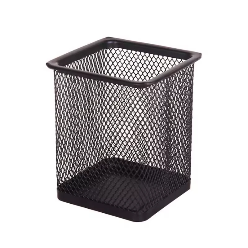 Подставка для ручек из металлической сетки