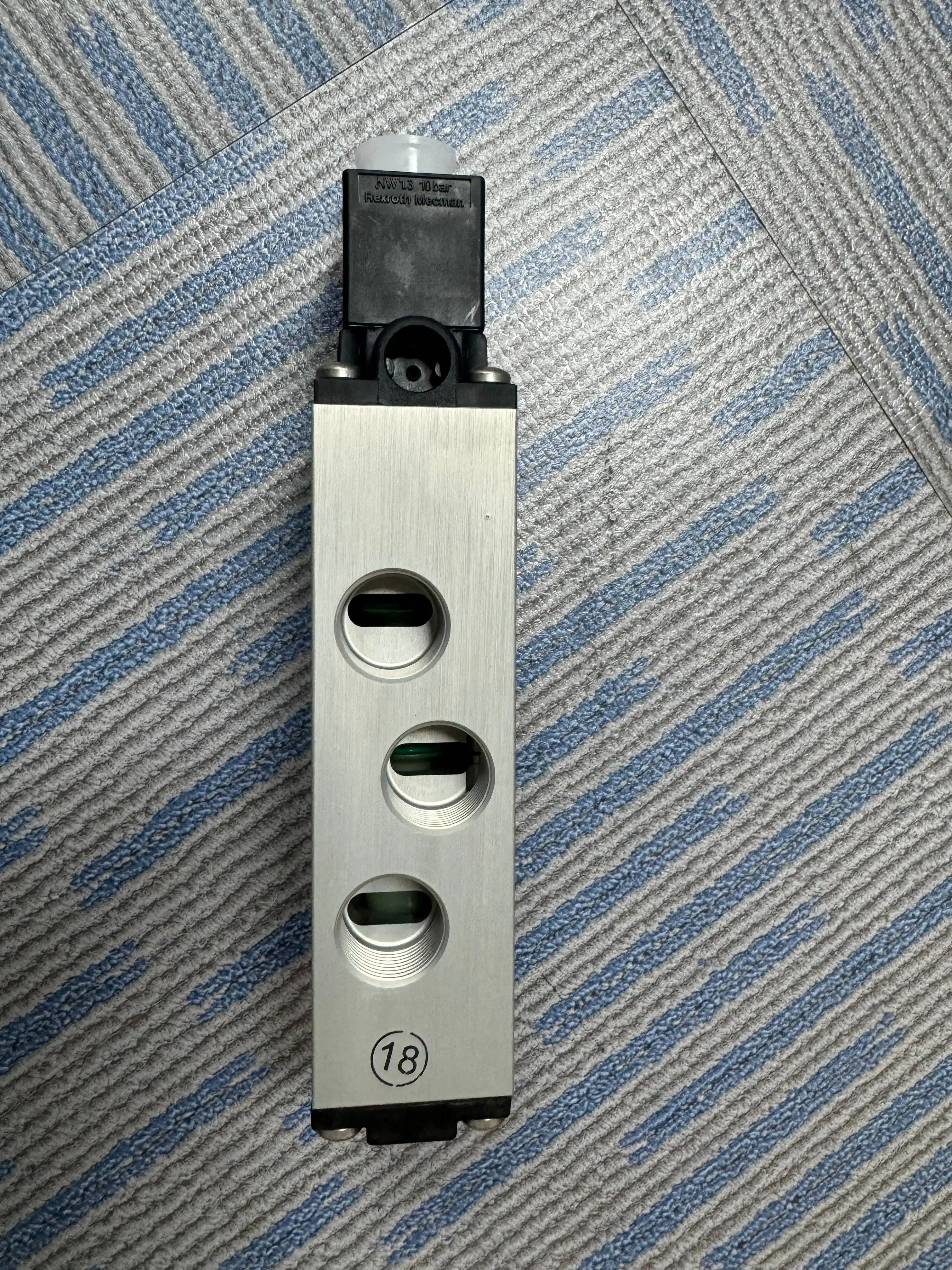 Hot sell Solenoid Valve Aventics Pneumatic valve -5/2 way direational valve 5725405280