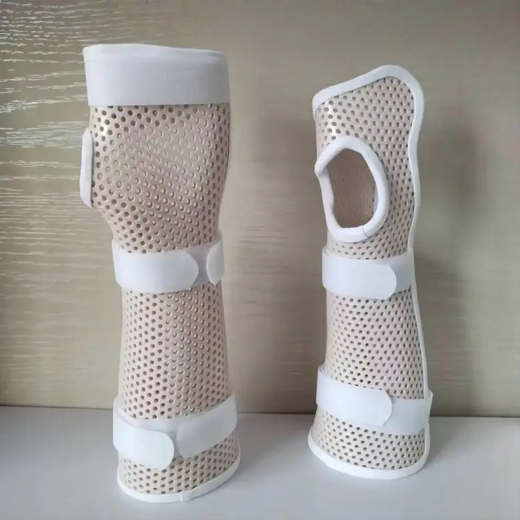 Perforated Thermoplastic Orthopedic Splint for Orthopedic Physiotherapy Hand Wrist Immobilization Bandage Fixation