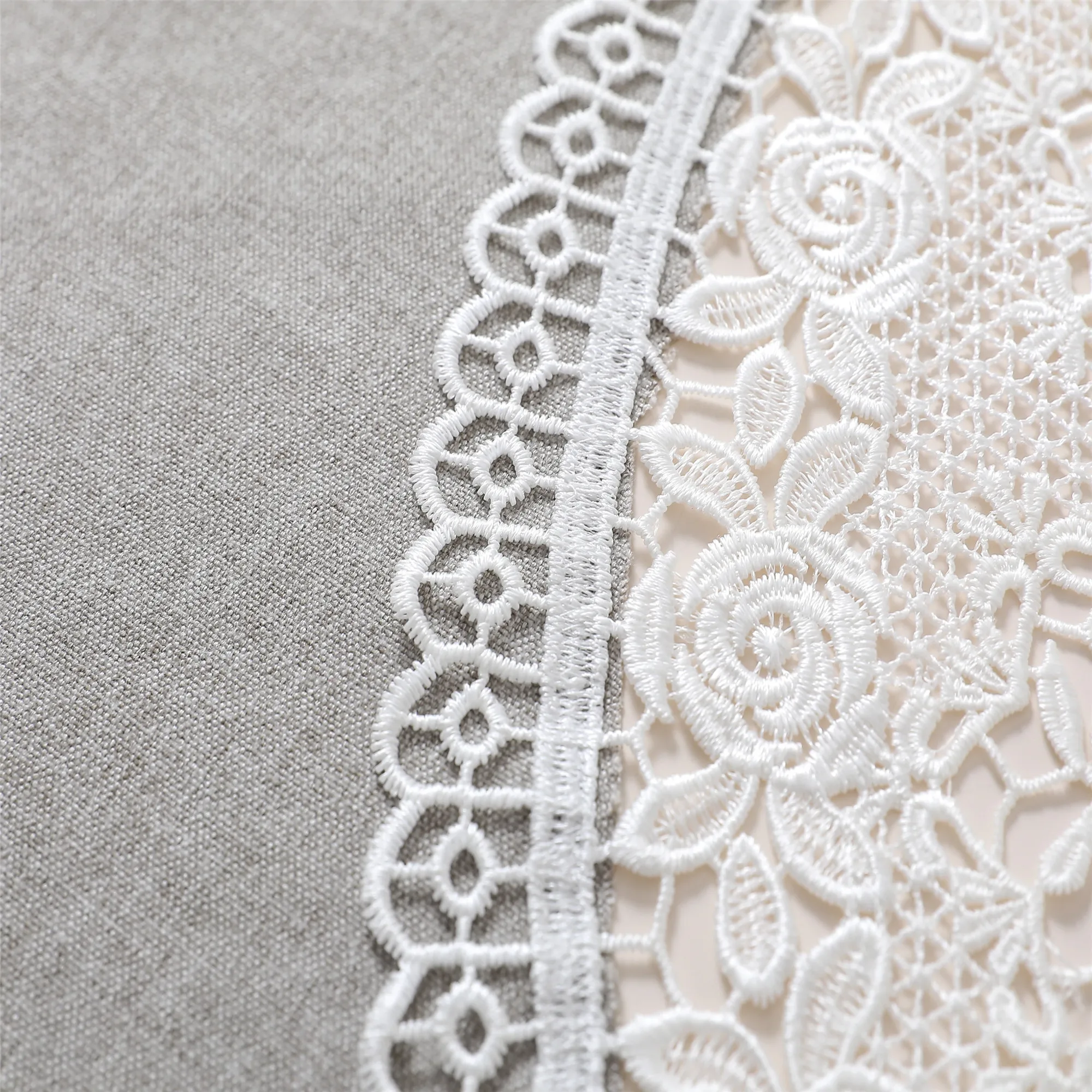 2020 new design luxury rectangle table cloth cotton embroidery with lace