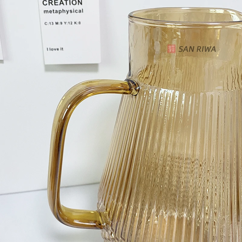 1.5L Amber Glass Cold Kettle Heat Resistant Borosilicate Color Glass Water Pitcher Glass Carafe with Filter Glass Water Pitcher4