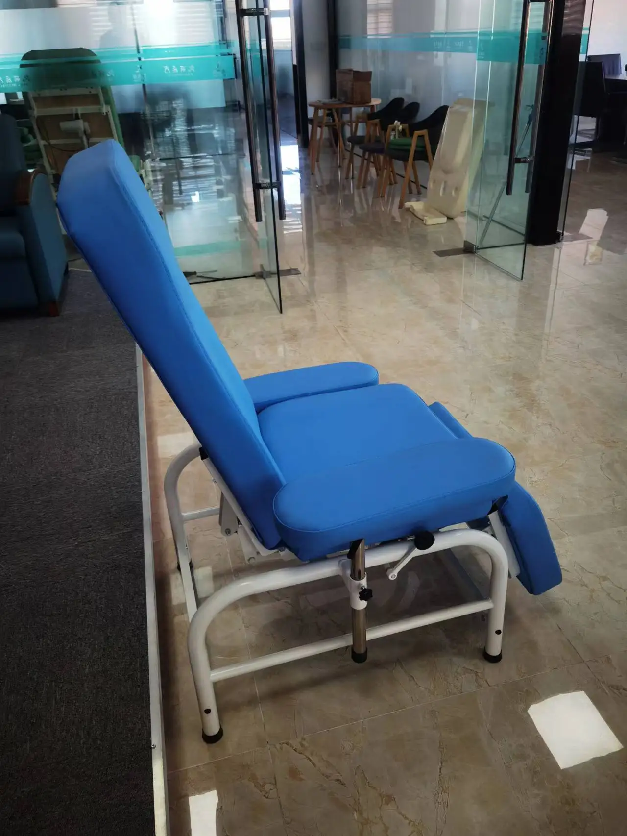 X-2 Adjustable Blood Donation Drawing Sofa Chair Blood Sample Donation Blood Chair for sale