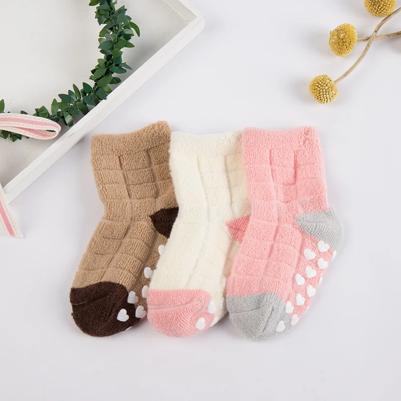 2022 Bulk Wholesale Fleece Knitted Art Girls Socks New Cute Cotton Baby Socks