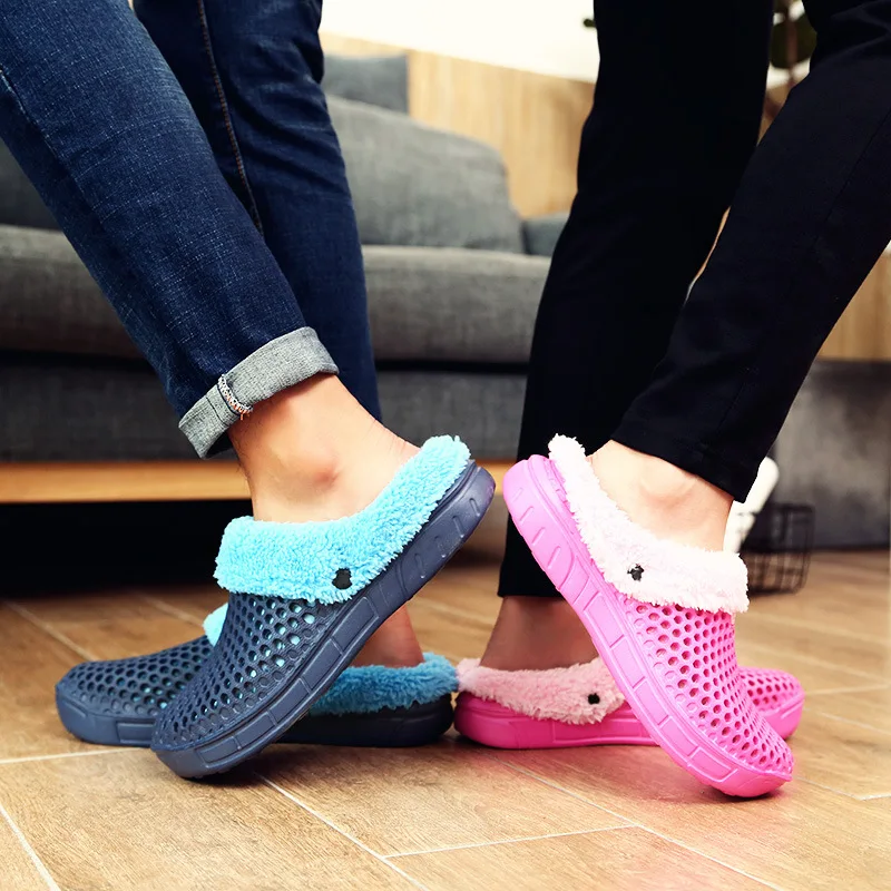 Wholesale Unisex New Winter Slip On Fur Lined Clogs Garden Shoes Men Women Black Comfortable Warm Furry Clogs With Fur