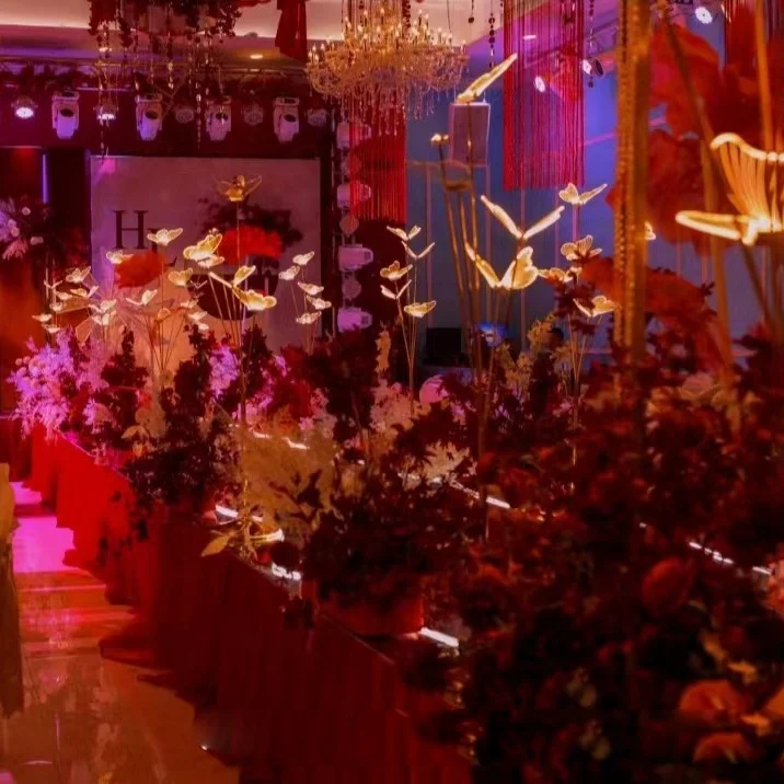New Style 5 Head Acrylic Butterflies Floor Luminous Led Walkway Lights Road Lead Stage Light for Wedding Centerpiece Event Decor