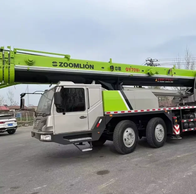 The Ultimate Crane Experience: Second-Hand Machines That Deliver First-Class Performance! zoomlion QY70vF