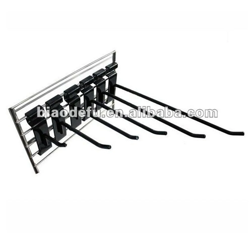 Приспособление для демонстрации экрана в магазине с крючком из черной сетки