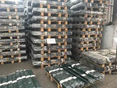 top selling American style  Farm 6 ft T Fence Post Barbed Wire Galvanized Steel Iron Green Metal T Post