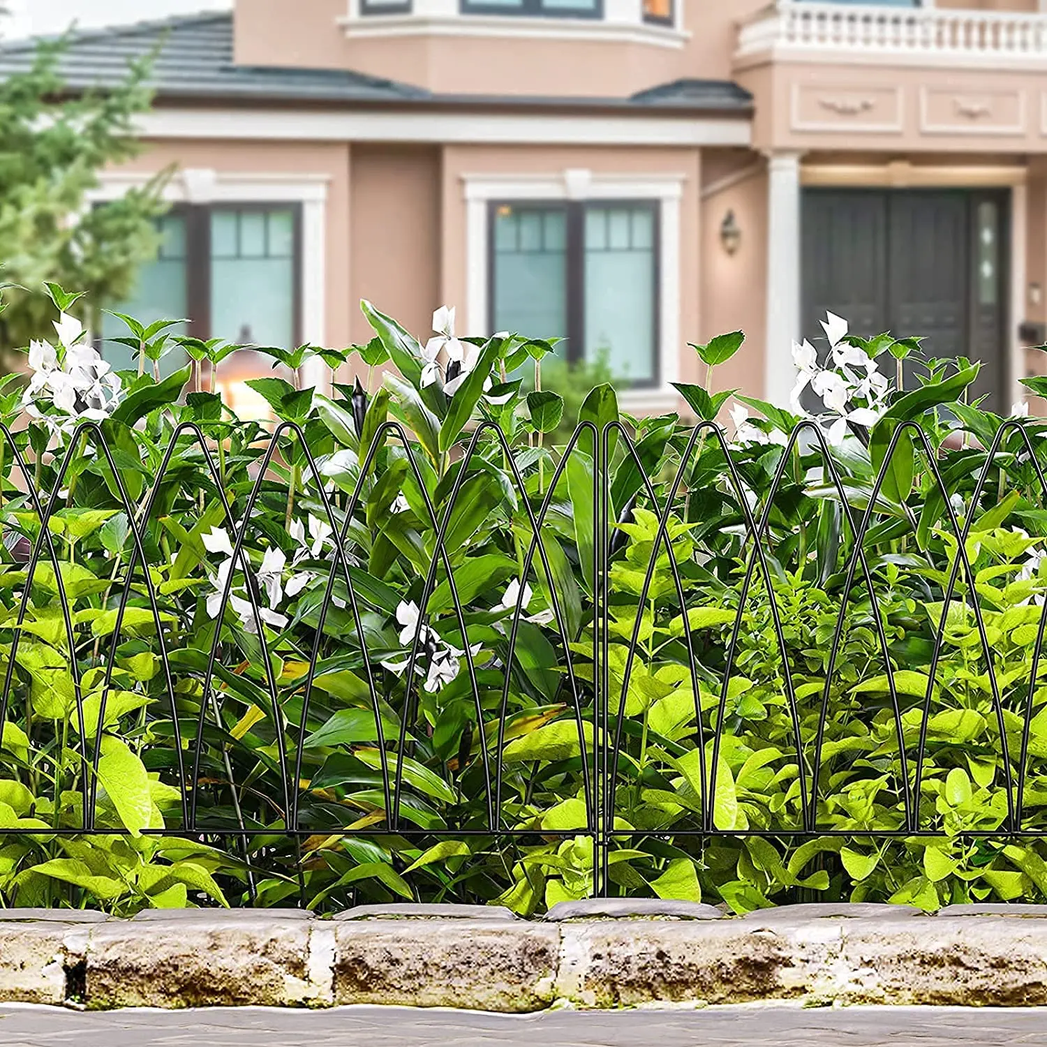 Easily Assembled Garden Decoration Metal Border Folding Fence, Landscape Fencing for Flower Bed, Trees, Animal Barrier