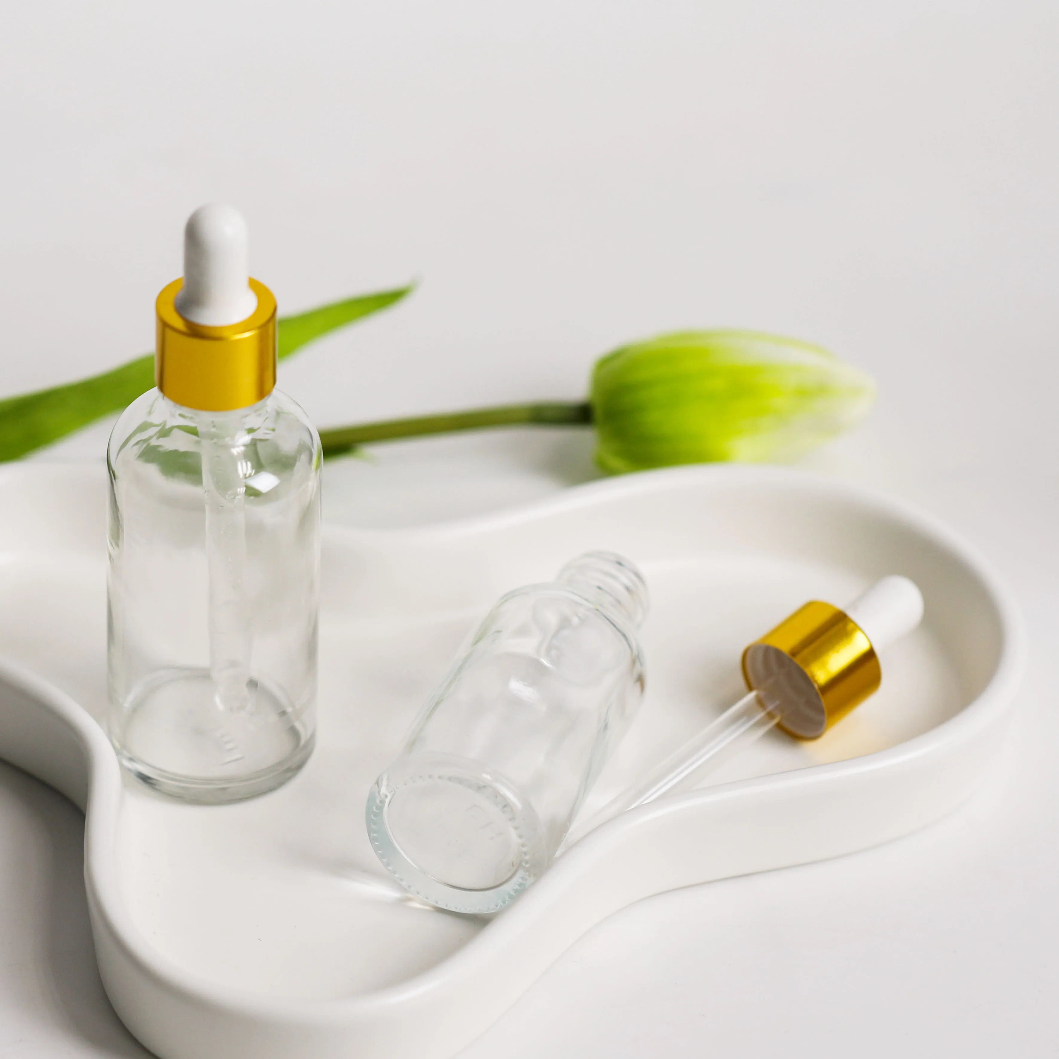 Factory Price Transparent Glass Oil Bottle Dropper Body Essential Oil Bottles 10Ml 15Ml 30Ml 50Ml 100Ml