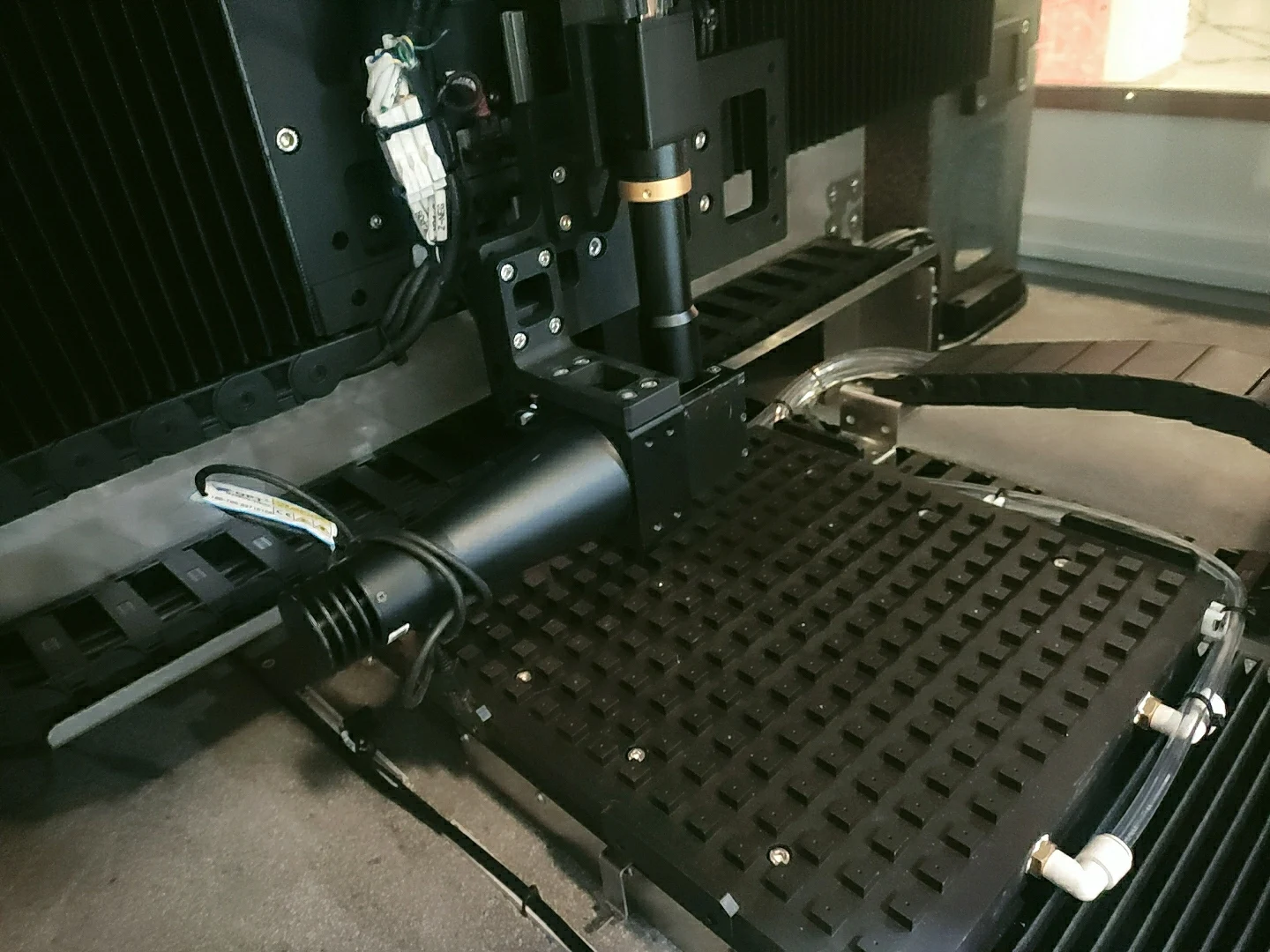 Mental Laser Cutting Machine International popular high precision metal plate fiber laser cutting