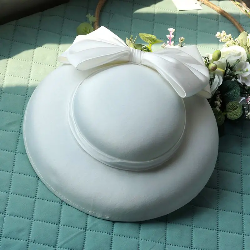 Bridal top hat female British Hepburn style Fashion Big Butterfly Party Wedding Hair Decoration Women Flower Church White Hats