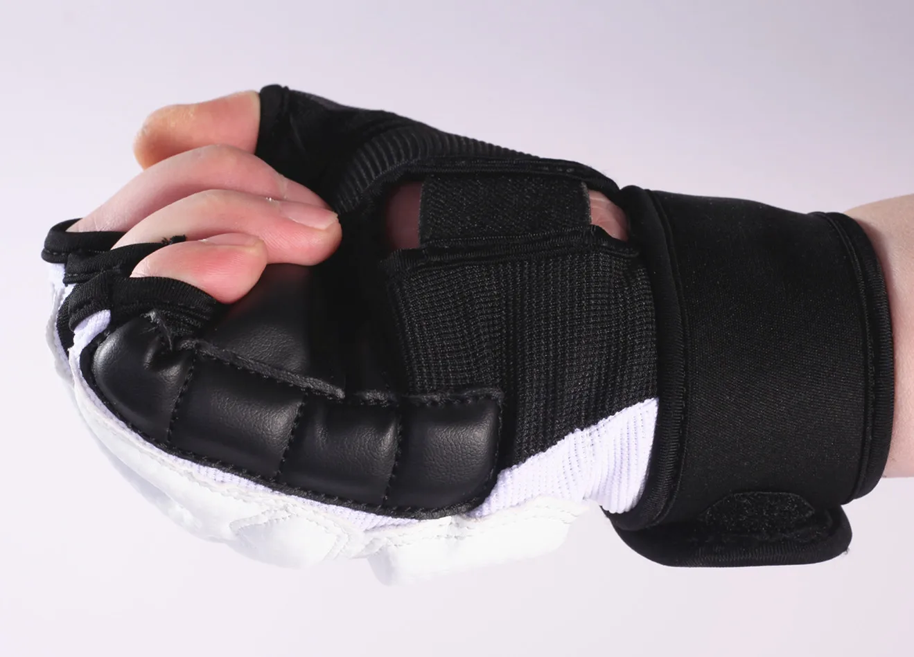 OEM martial arts equipment taekwondo sparring gloveshot Sale hand glove Taekwondo gloves