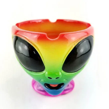 Ready to ship custom logo polyresin shaped resin alien ashtray smoking alien ashtray accessories home decoration