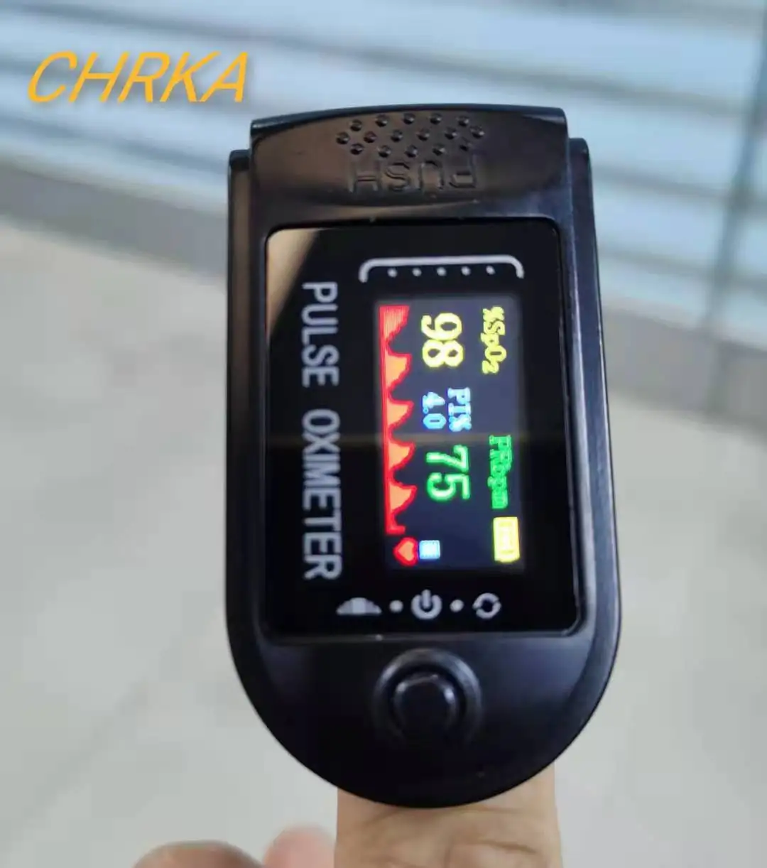 
Blood oximeter factory direct mobile phone APP Bluetoo th link finger clip TFT display pulse oximeter 