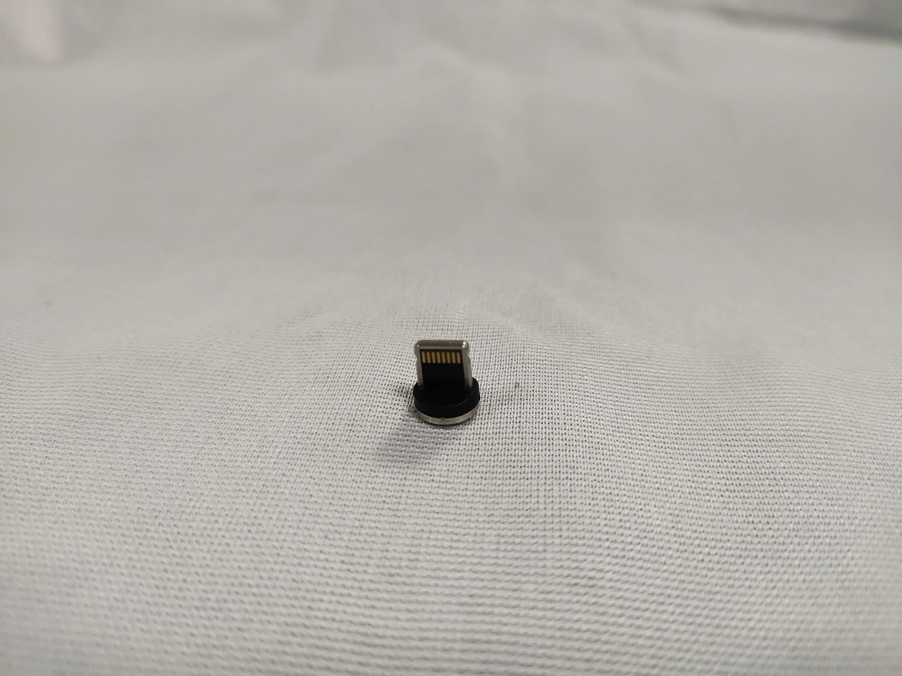 Round Magnetic USB 3 in 1 Magnet Charger USB-C Cable With Type-C Micro USBA lOS Charging Cable For Phone And Smart Watch  2M