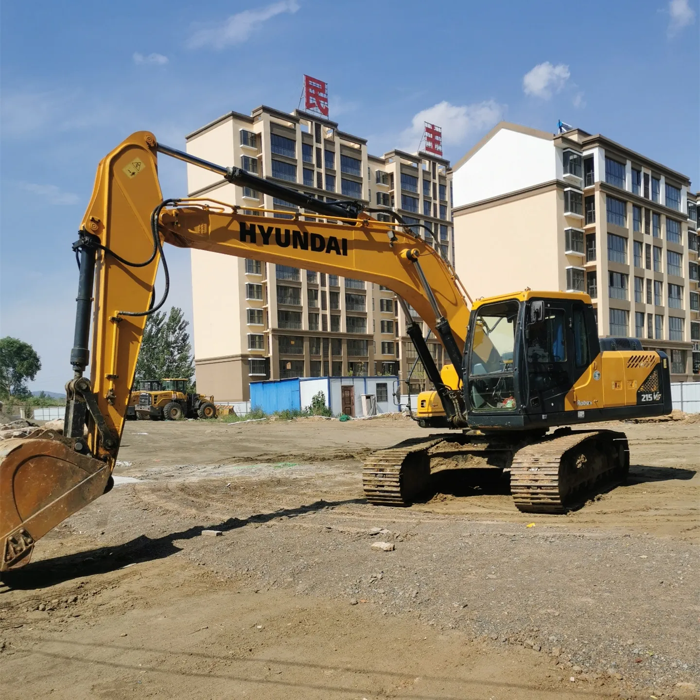 Medium used excavator Hyundai R215VS 21 ton second hand hydraulic crawler excavator