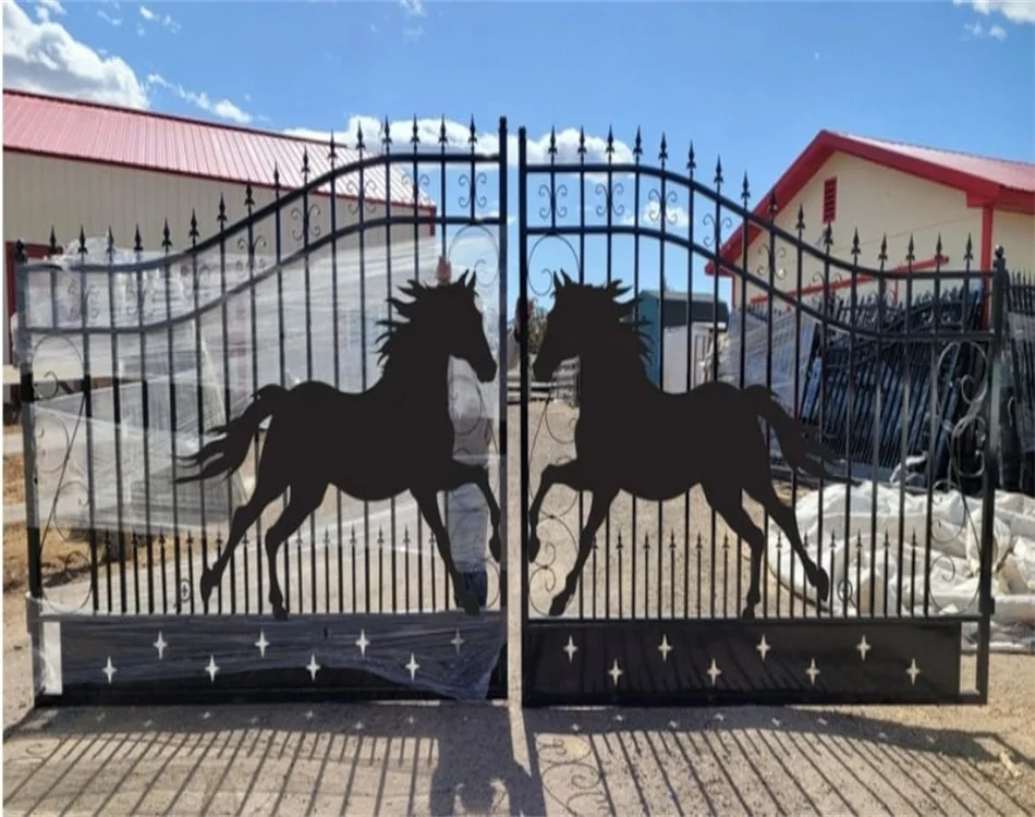 Hot Sale Wrought Iron Driveway Gate Special Design Manufacturers Horse, Cow,Deer Pattern