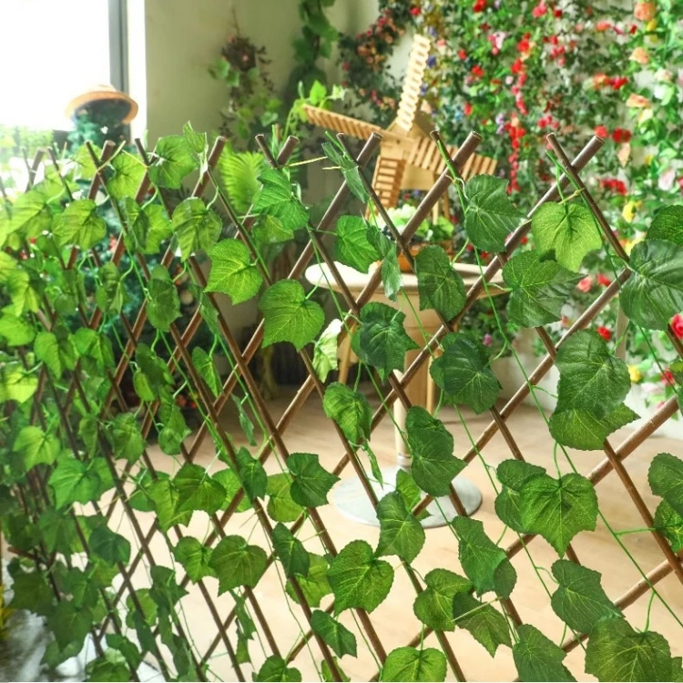 Outdoor Wooden Fence Panel Artificial Plant Retractable Simulation Green Fence Leaves Wall For Courtyard Home Balcony Decoration
