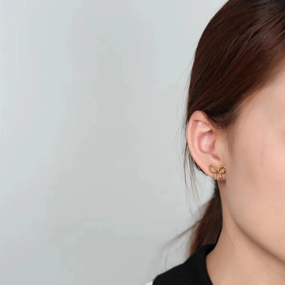 Cross-border Fashion Earrings Women Luxury Temperament Ribbon Stud Earrings Ins Style Gold Bow Butterfly Stud Earrings