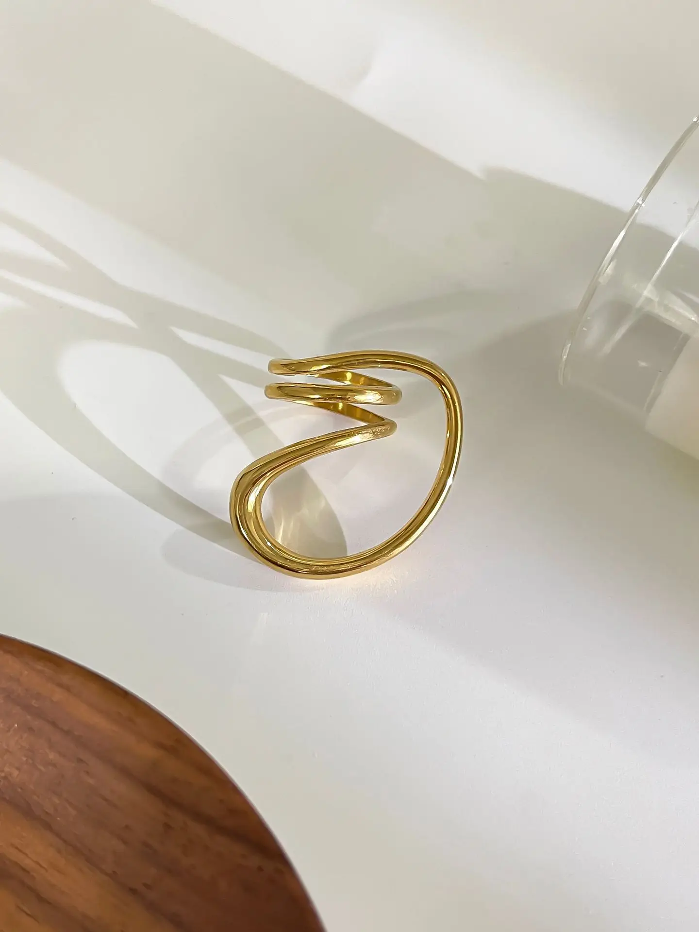 Modern Fashion 18k Gold Plated Stainless Steel Spiral Wrap Design Twisted Wire Ring