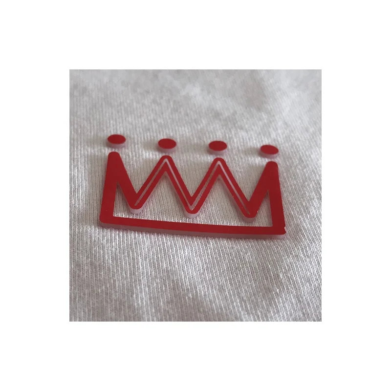 Дизайн приподнятый 3d красный принт Hollw-out Корона Силиконовый логотип для одежды Custom Yourself Queen этикетка на спортивной