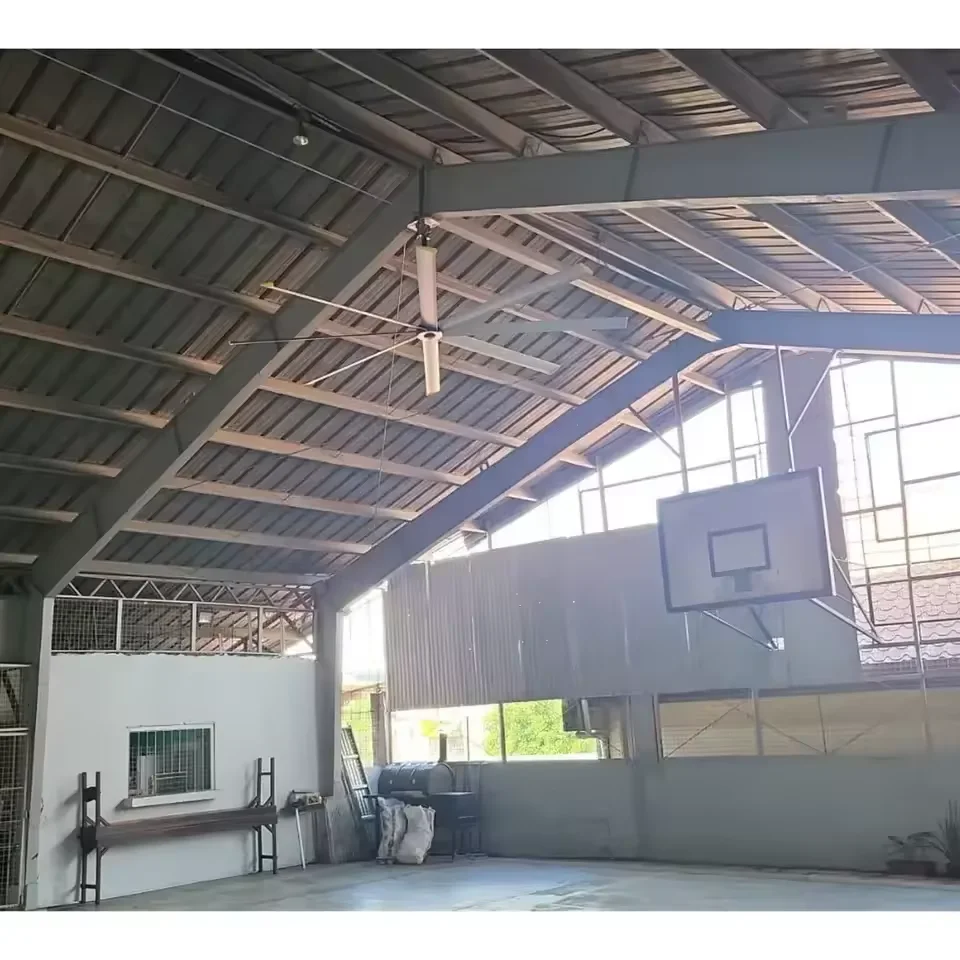 Solar Powered Greenhouse Factory Big Ass DC Fan HVLS Industrial Cooling Fan 10ft Aluminum HVLS Warehouse Large Ceiling Fan